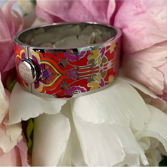 Johnny Was Small Red SABA Hinged Bracelet Size XS/S New in Package - Picture 4 of 6